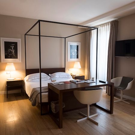 Escalus Luxury Suites Верона Екстериор снимка