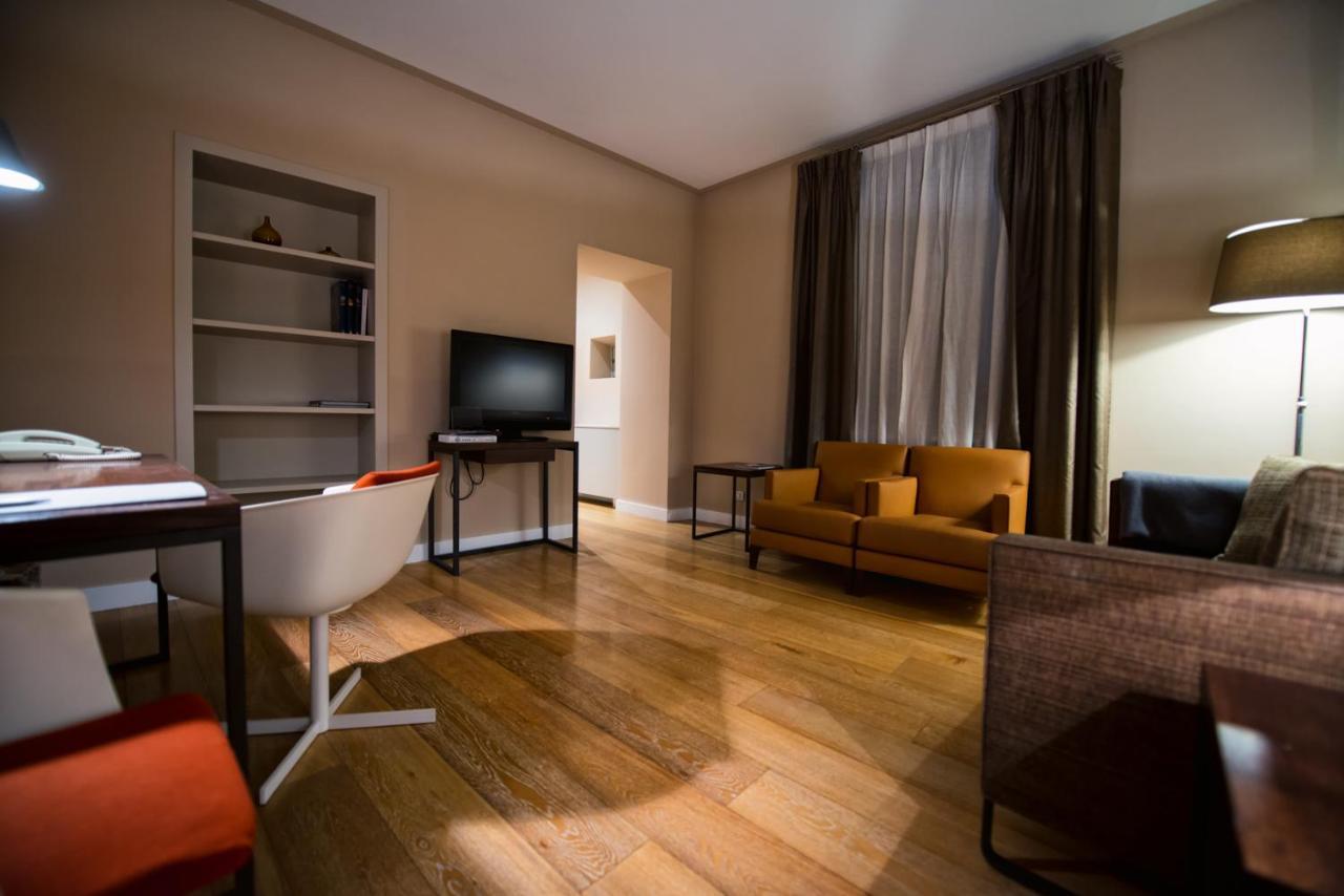 Escalus Luxury Suites Верона Екстериор снимка