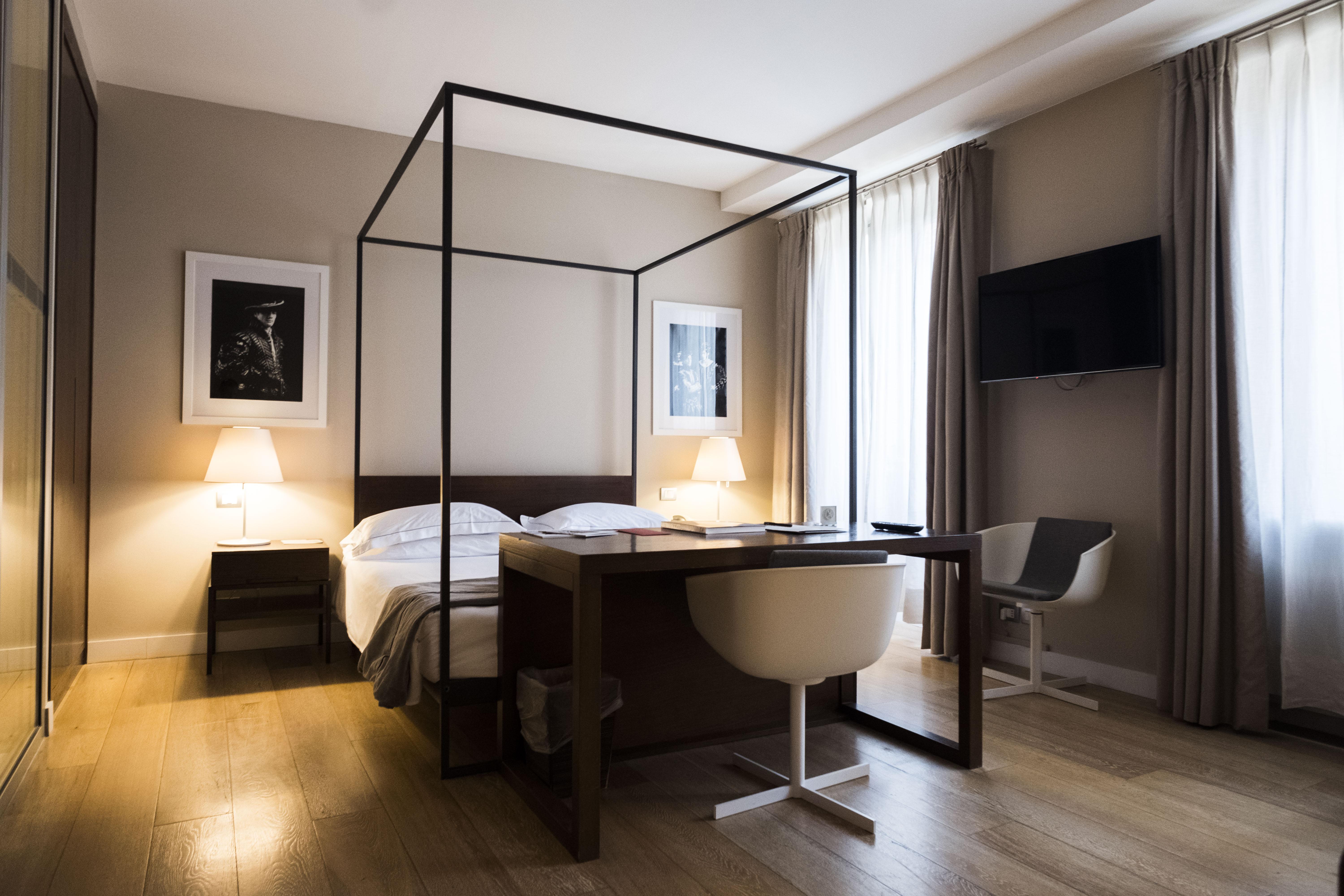 Escalus Luxury Suites Верона Екстериор снимка