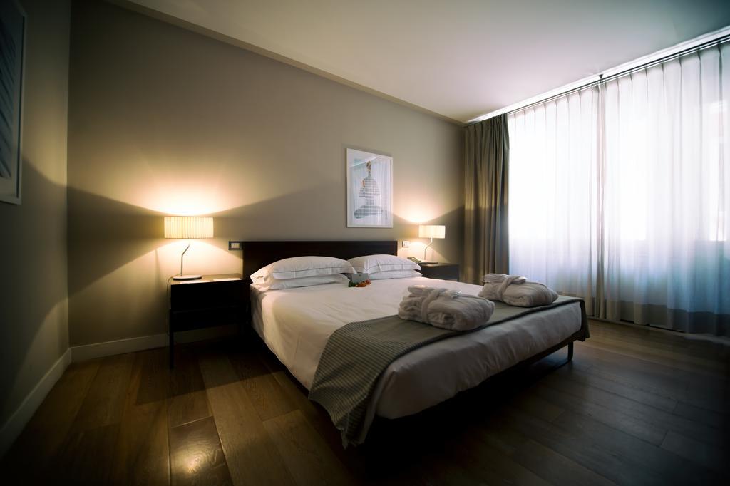 Escalus Luxury Suites Верона Екстериор снимка